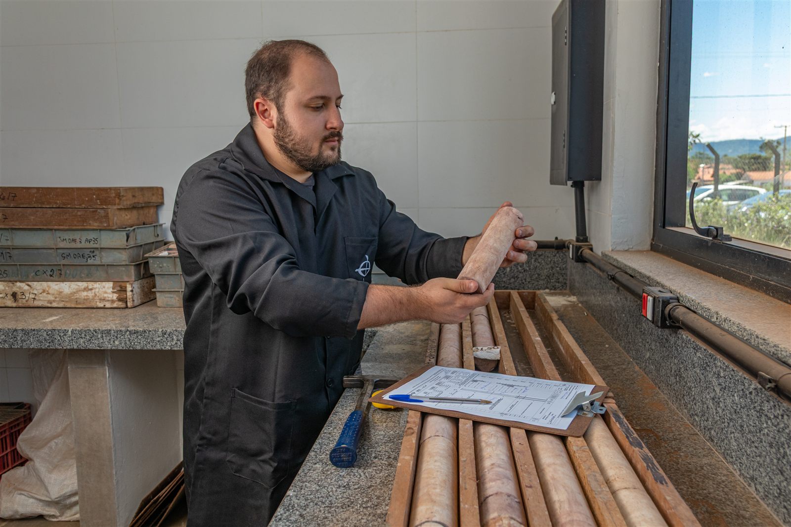 Análise geológica de amostras