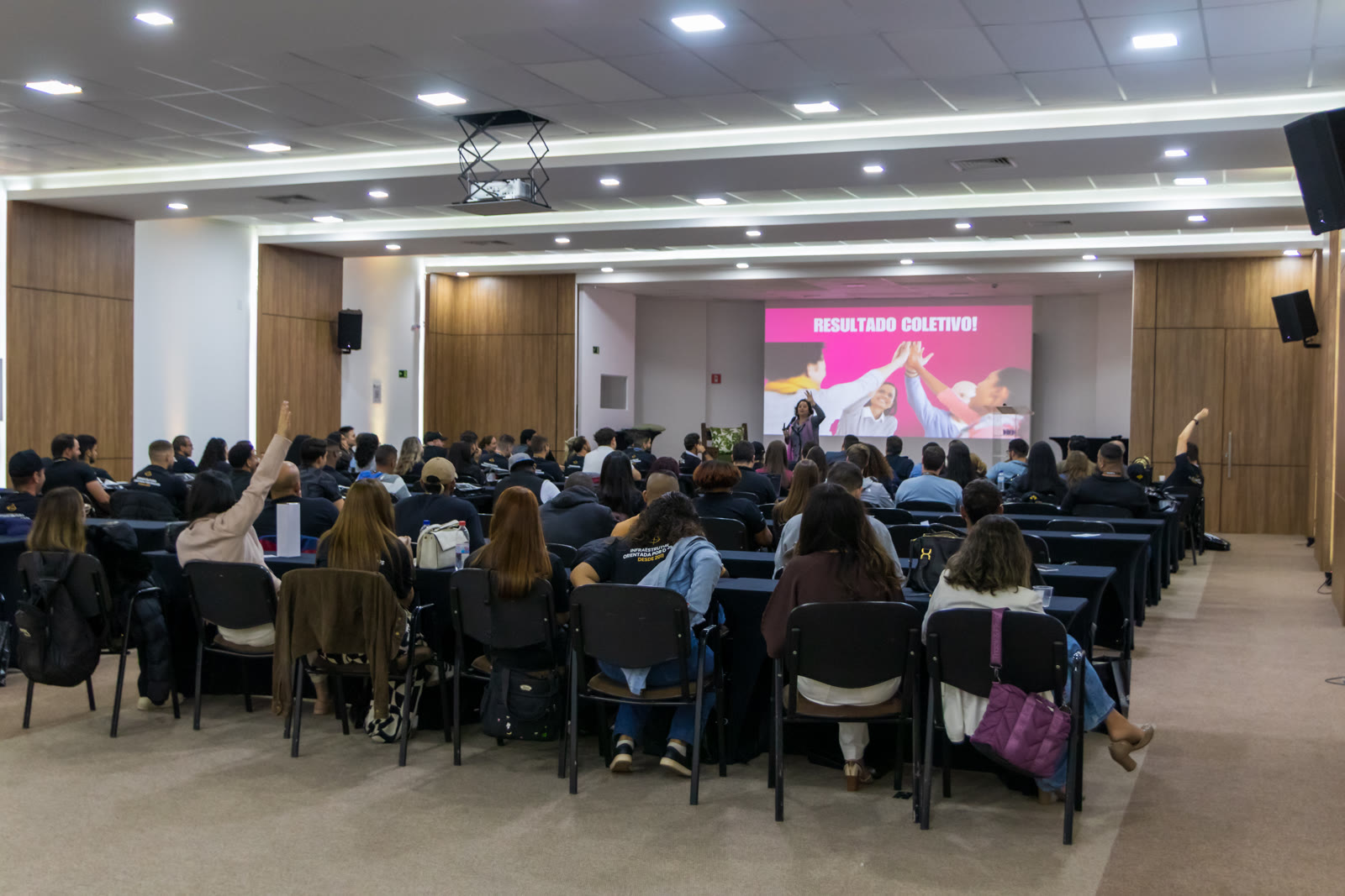 Turma em treinamento da Academia Suporte