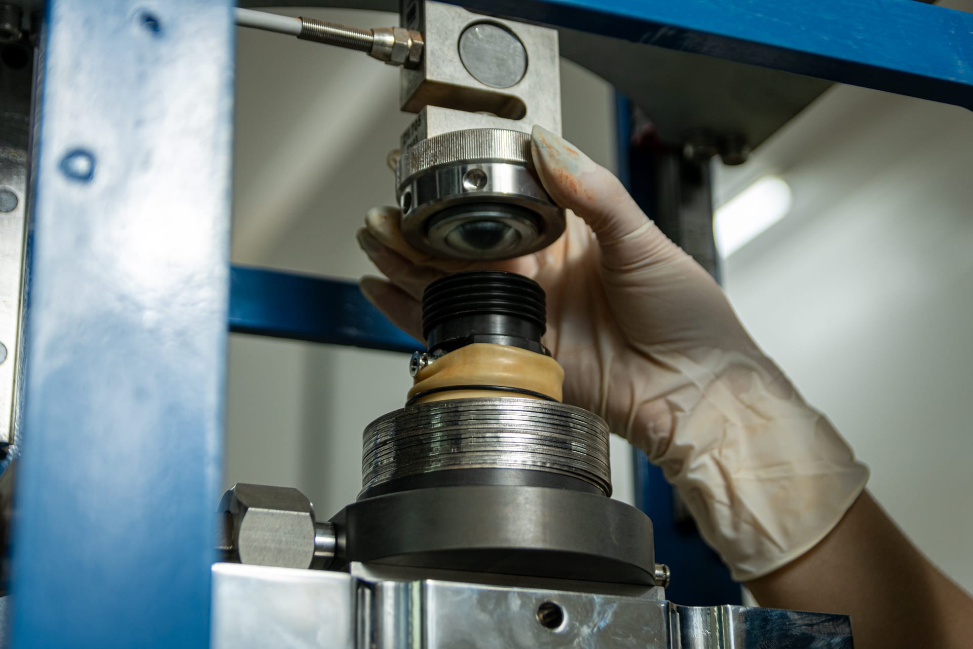 Componentes da célula de Cisalhamento Direto Simples (DSS) - Laboratório Suporte